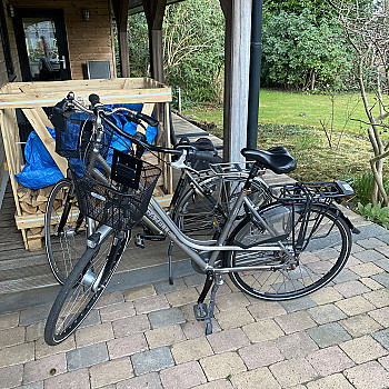 I am looking for a children&#39;s bicycle seat for a 3-year-old child