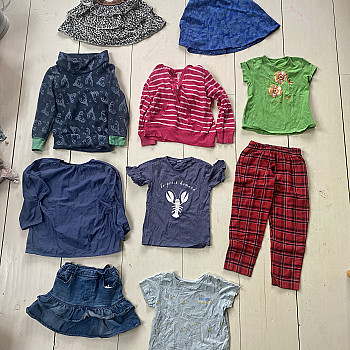 Различная детская одежда размера 116-128.