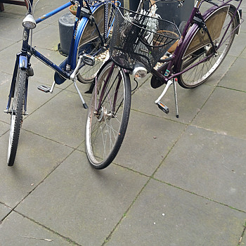 Free collection of women&#39;s bicycles and men&#39;s bicycles 