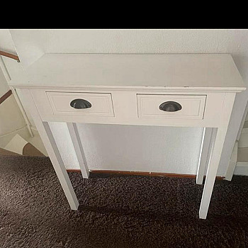 Beautiful side table white 