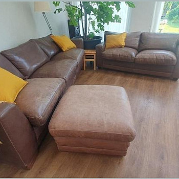 Neat leather sofas 270 and 190