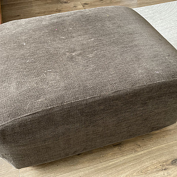 Footstool for pickup