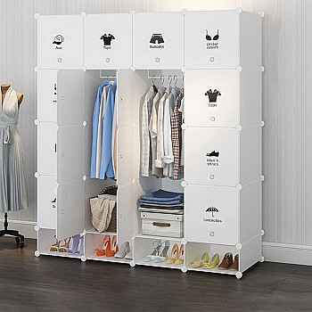 Children&#39;s wardrobe 