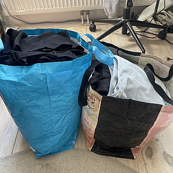 2 bags full of women&#39;s clothing size 38/M