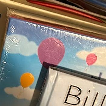 Box full of new (!) children&#39;s items
