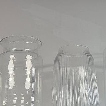 4 glass vases
