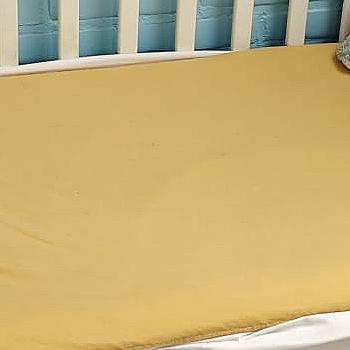 Baby/toddler crib incl. mattress