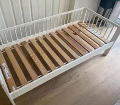 Безкоштовне дитяче ліжечко