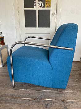 Гарне синьо-зелене крісло