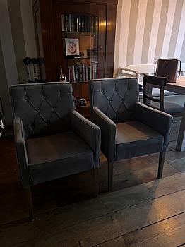 4 зручних крісла для вітальні