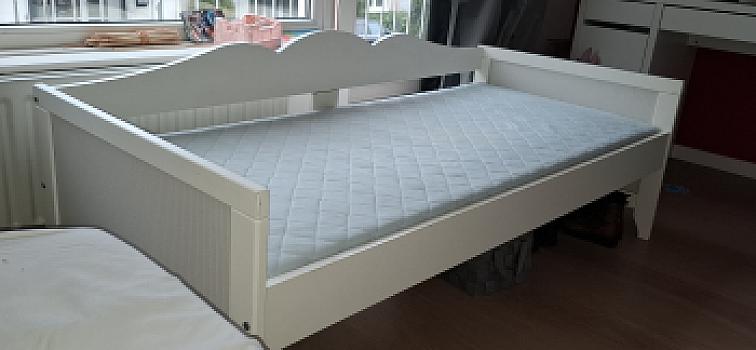 Çocuk yatağı 160 cm uzunluğunda