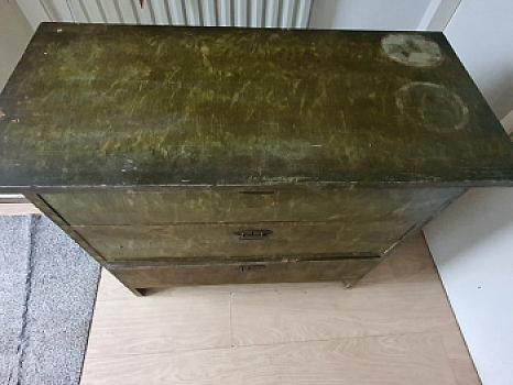 Дерев&#39;яний комод