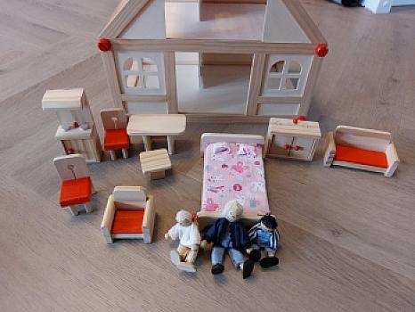 Bebekler/küçük çocuklar/okul öncesi çocuklar için oyuncaklar