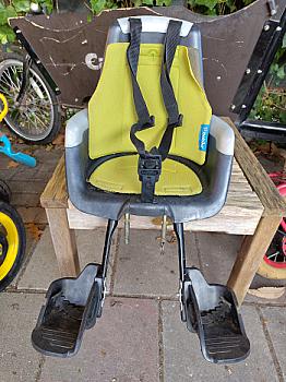 Bobike bisiklet selesi, gidona montaj ve kargo bisikleti için adaptörler dahil.