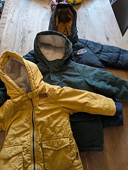 3 kinder winterjassen (maat 80, 92 en 110)