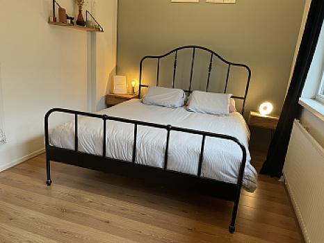Bed frame + slatted base 