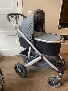 عربة الأطفال Uppababy Vista