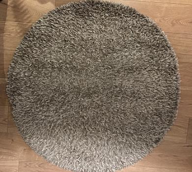 tapis rond et lanterne