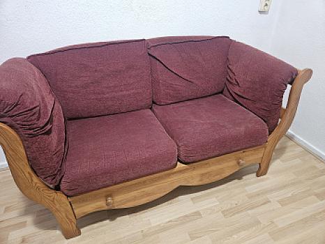 أريكة تتسع لشخصين