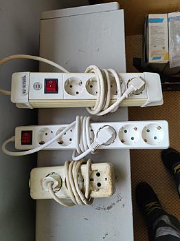 መናውሒ ገመዳት።