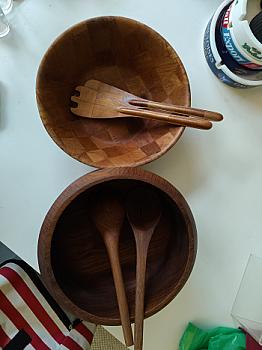 Salad bowls with salad cutlery 1 x RESERVED