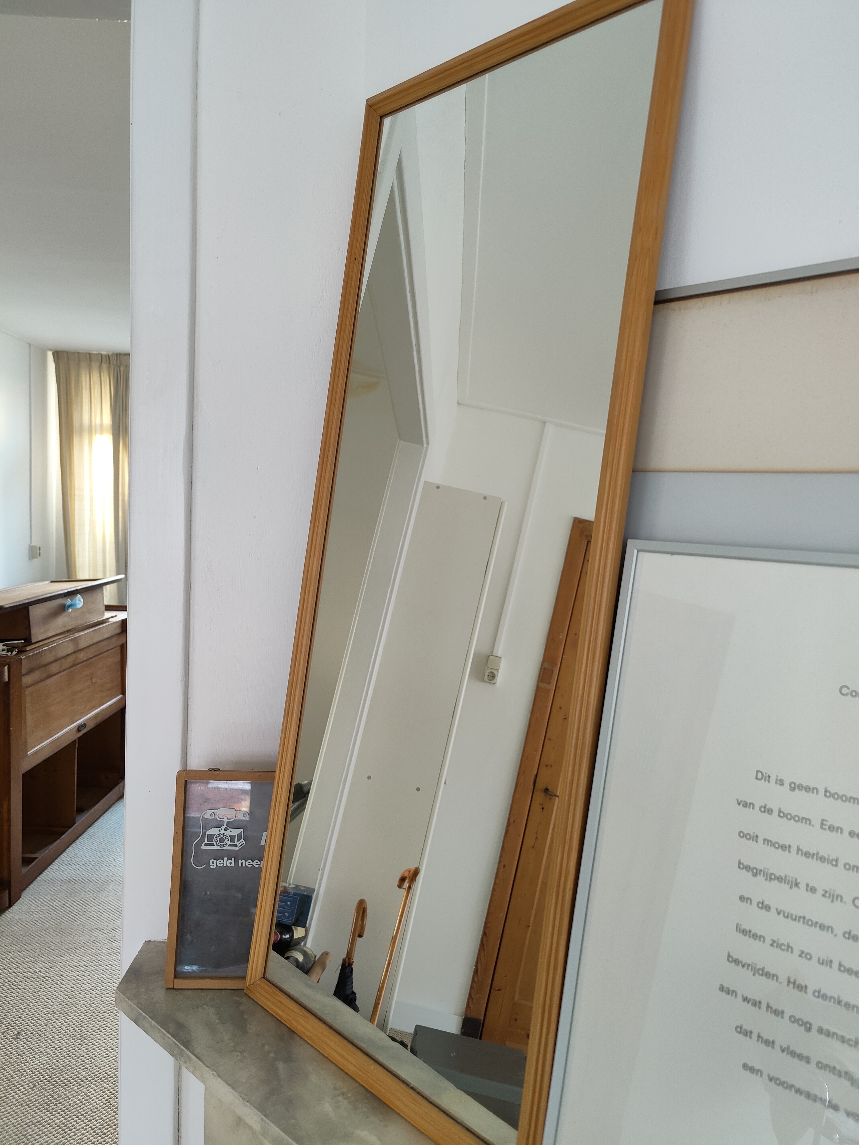 Spiegel met houten lijst- GERESERVEERD